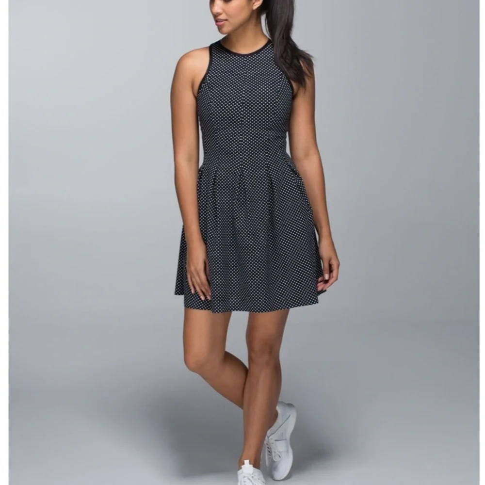 Lululemon Here To There Dress, 4/6 - Picture 2 of 9